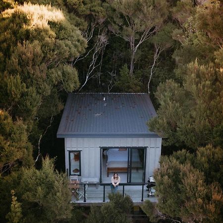 Treehouse Hideaway At Rekindle Tree Houses Opua Exterior foto